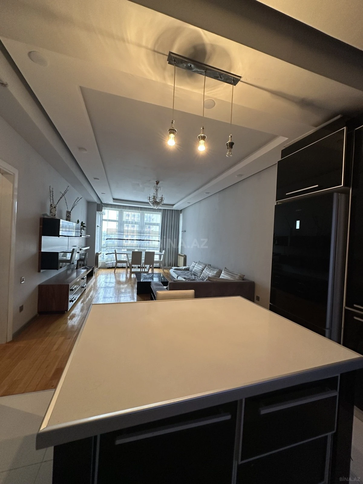 Satılır 2 otaqlı mənzil 71 m²