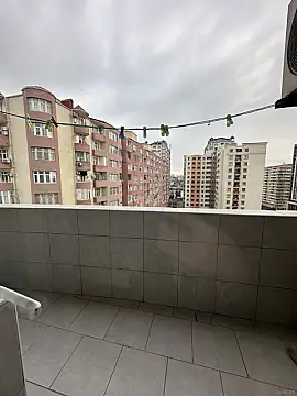 Satılır 2 otaqlı mənzil 71 m²