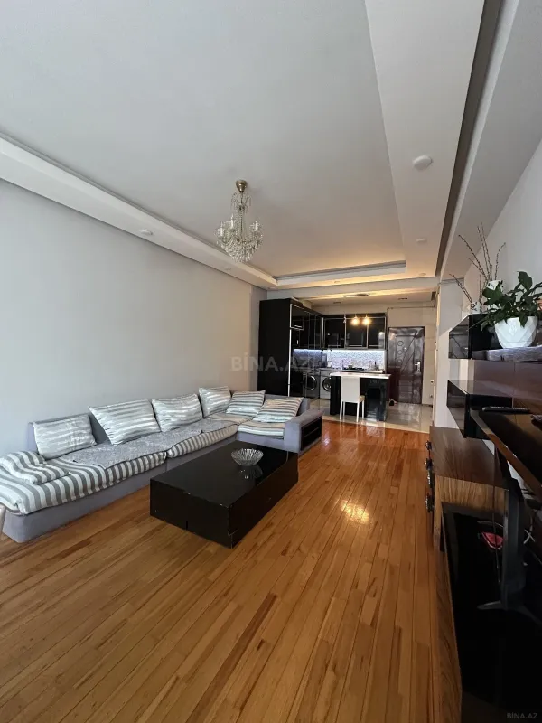 Satılır 2 otaqlı mənzil 71 m²