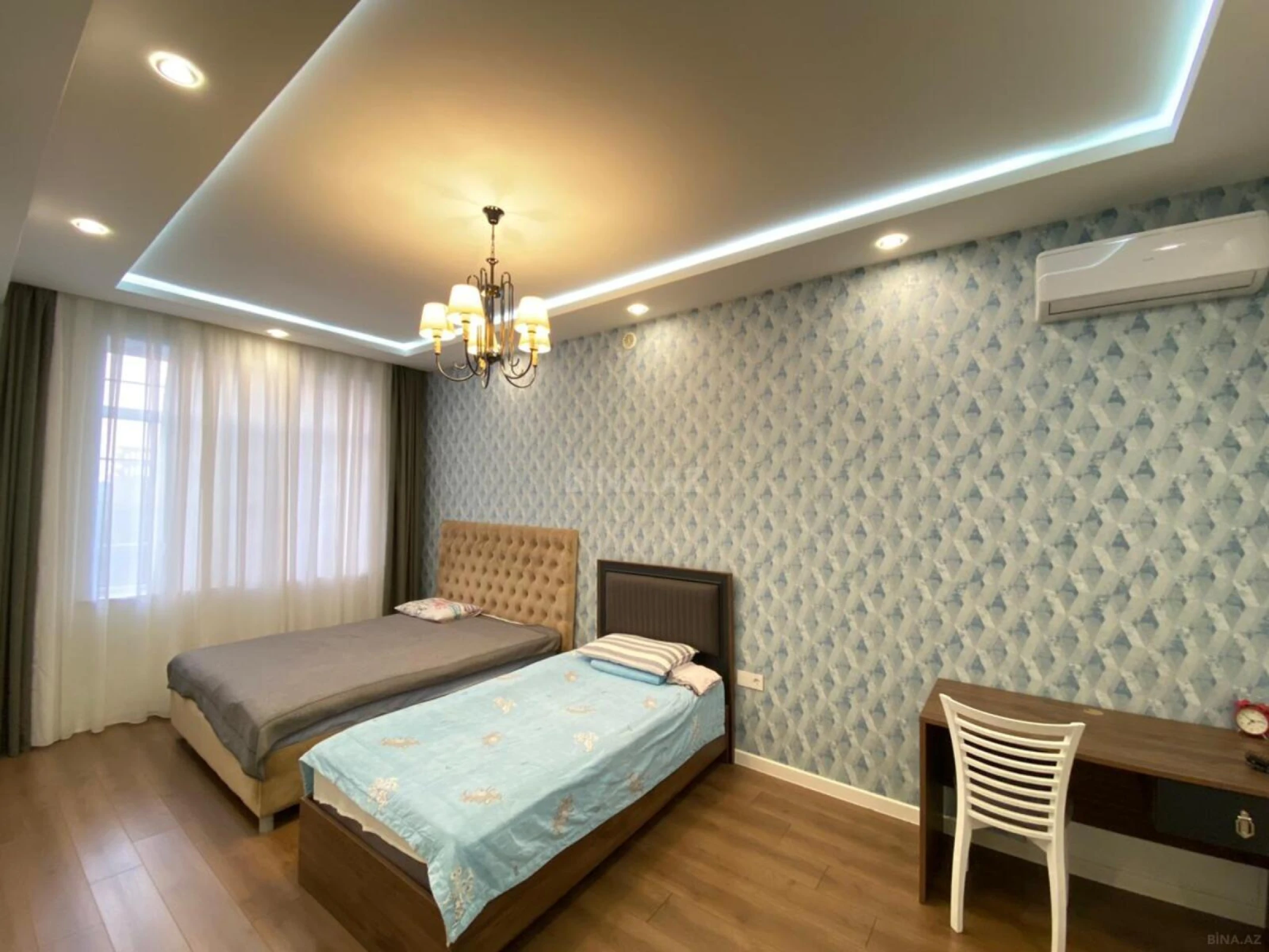 Satılır 4 otaqlı həyət evi 180 m²