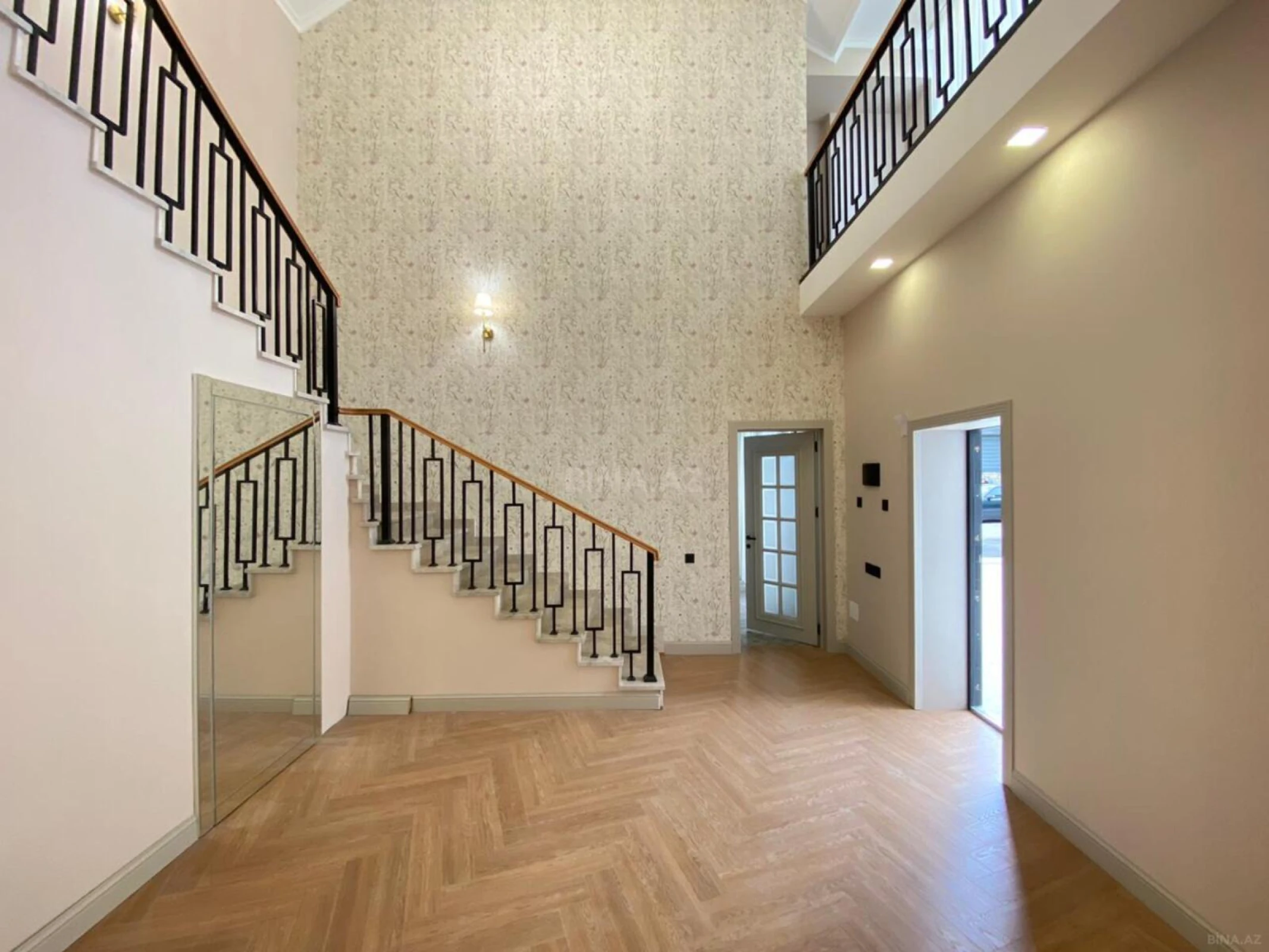 Satılır 4 otaqlı həyət evi 220 m²