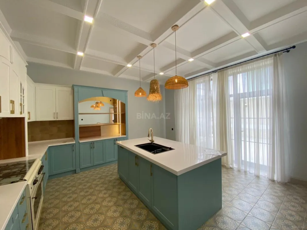Satılır 4 otaqlı həyət evi 220 m²