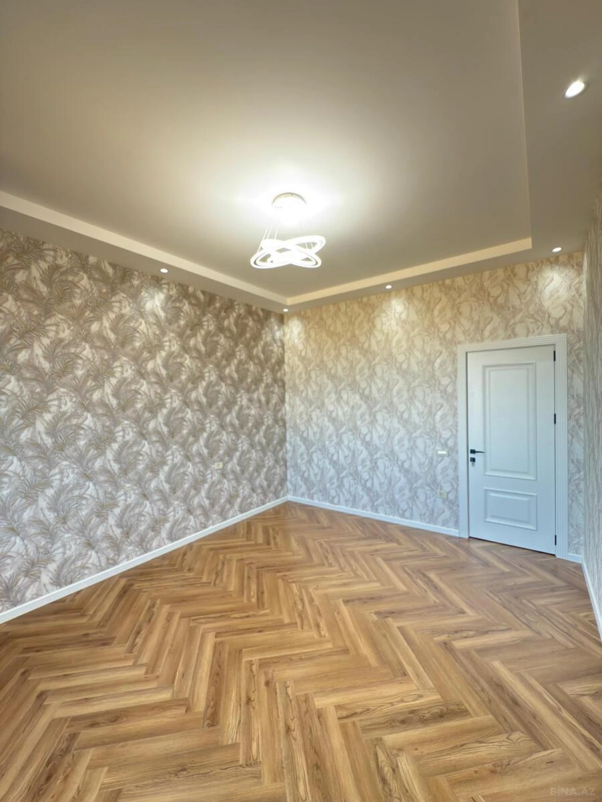 Satılır 4 otaqlı həyət evi 310 m²