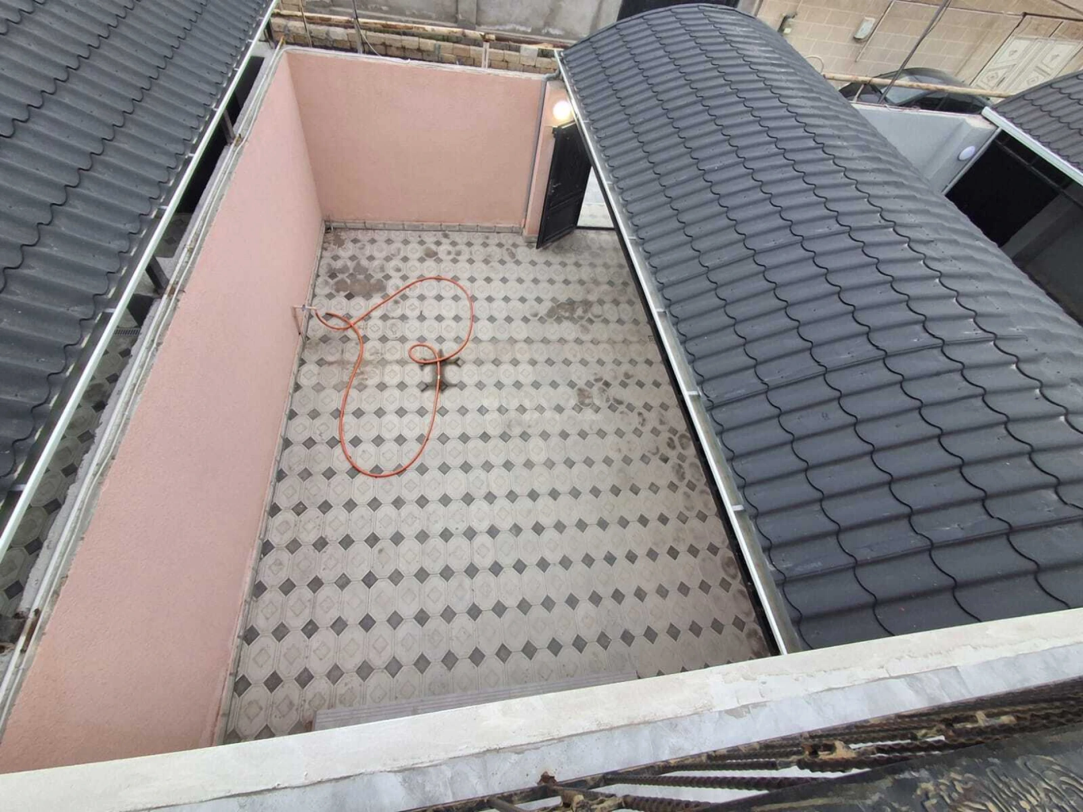 Satılır 4 otaqlı həyət evi 150 m²