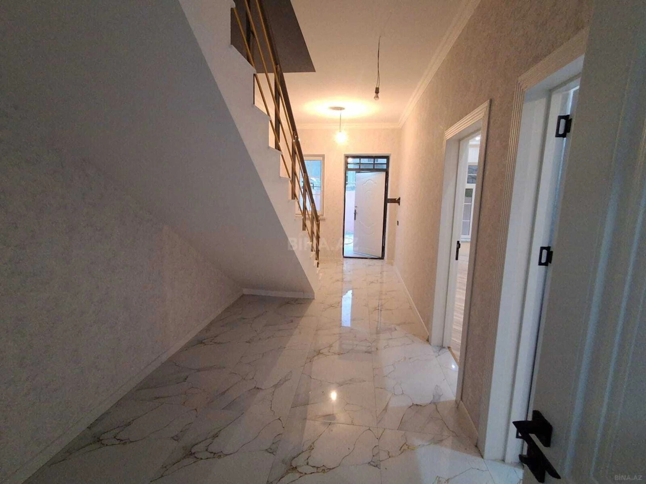 Satılır 4 otaqlı həyət evi 150 m²