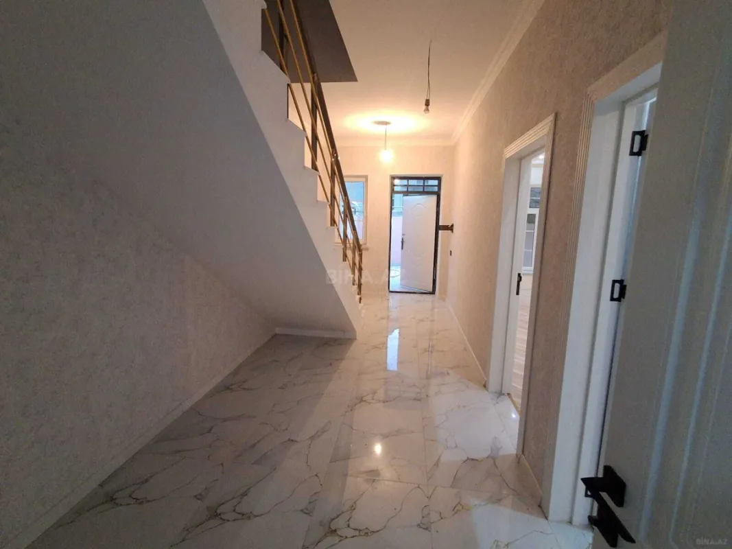 Satılır 4 otaqlı həyət evi 150 m²