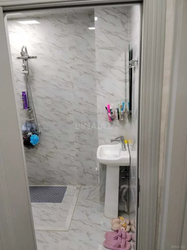 Satılır 4 otaqlı mənzil 95 m²