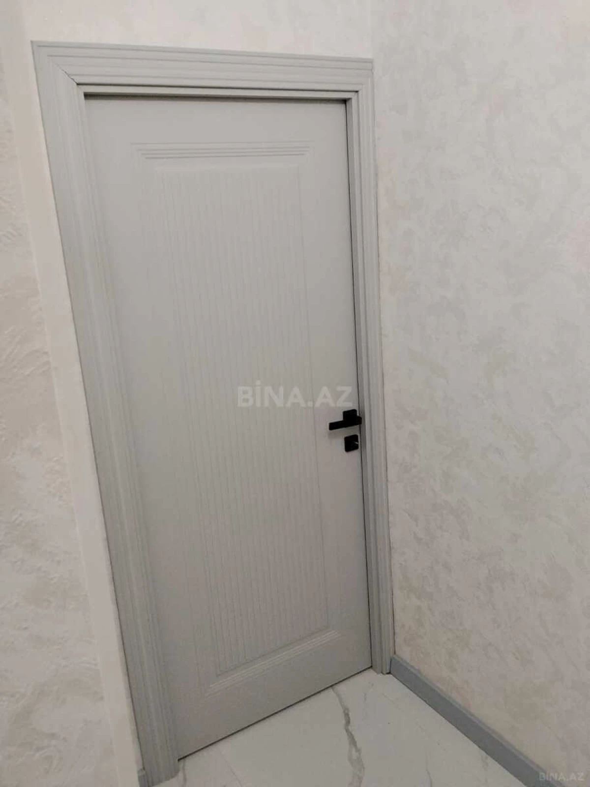 Satılır 4 otaqlı mənzil 95 m²