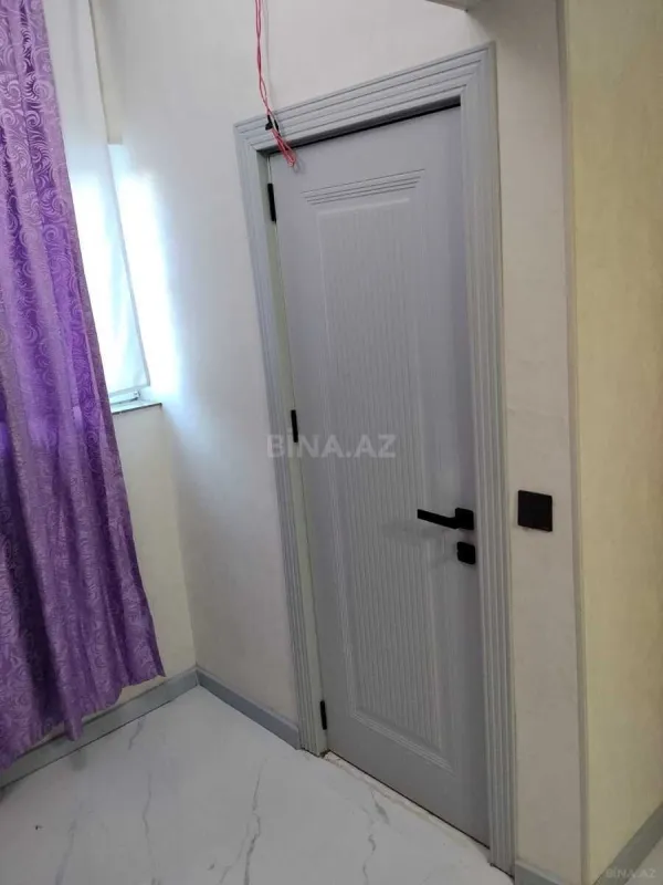 Satılır 4 otaqlı mənzil 95 m²
