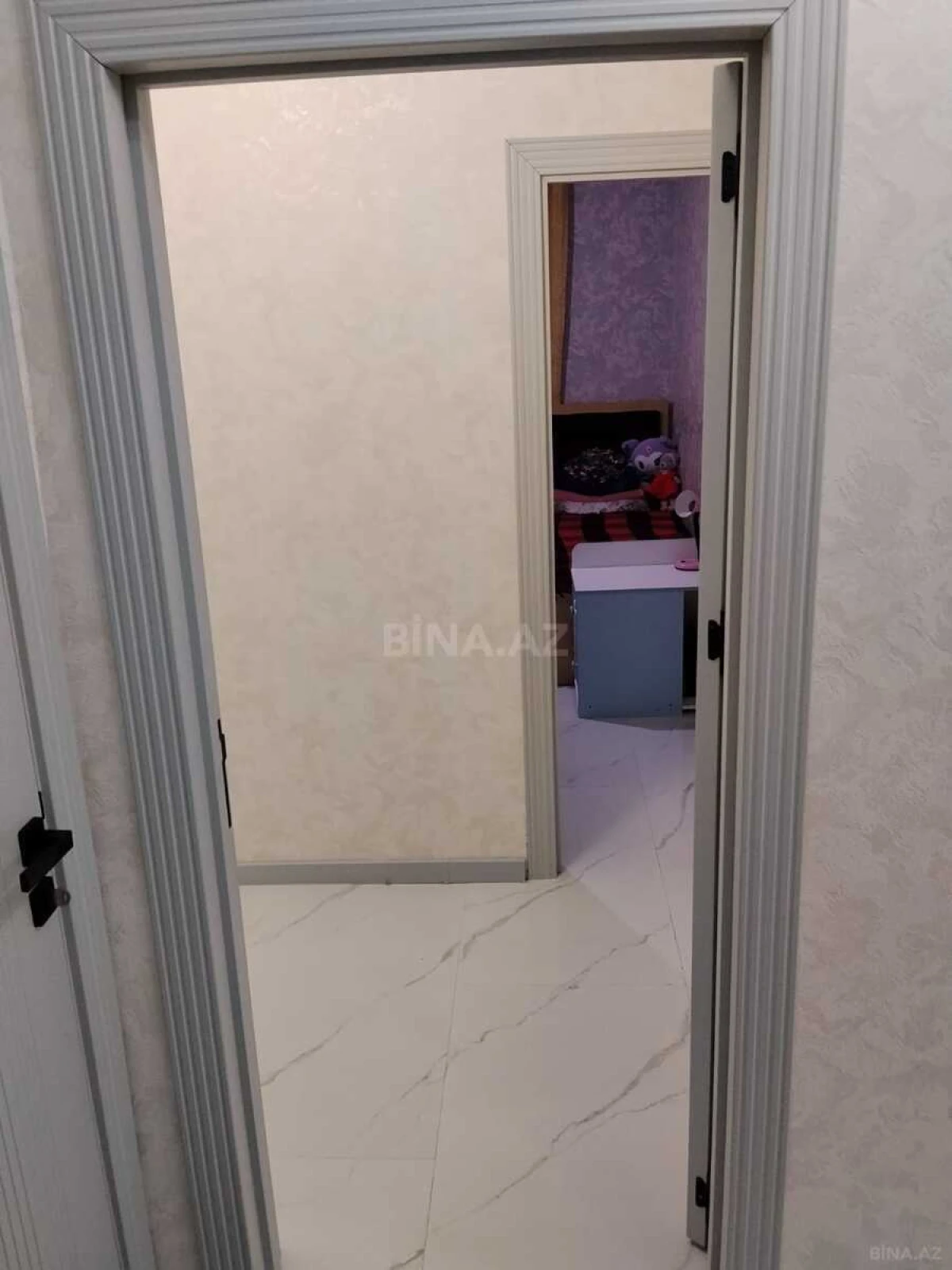 Satılır 4 otaqlı mənzil 95 m²