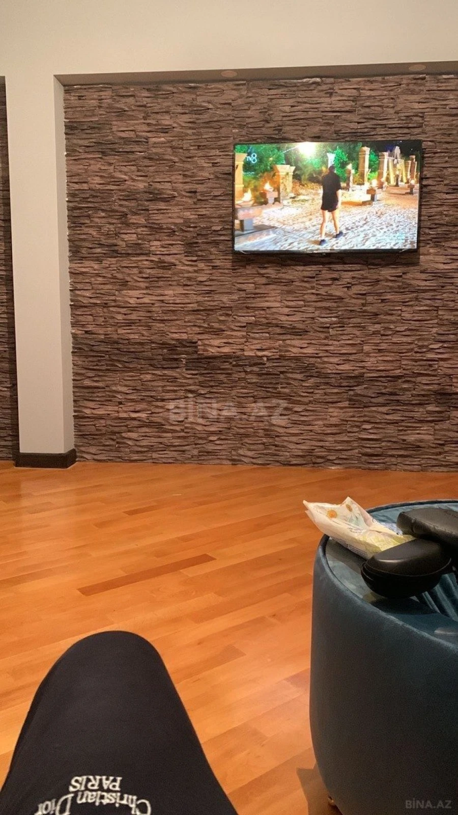 Kirayə verilir 2 otaqlı mənzil 75 m²