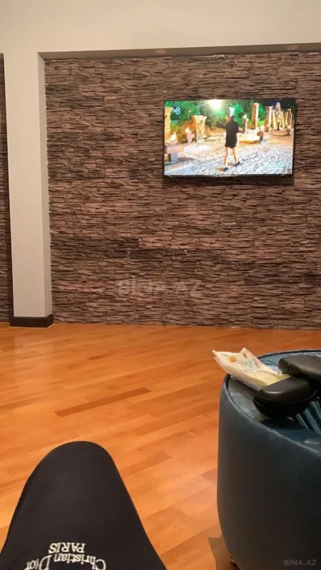 Kirayə verilir 2 otaqlı mənzil 75 m²