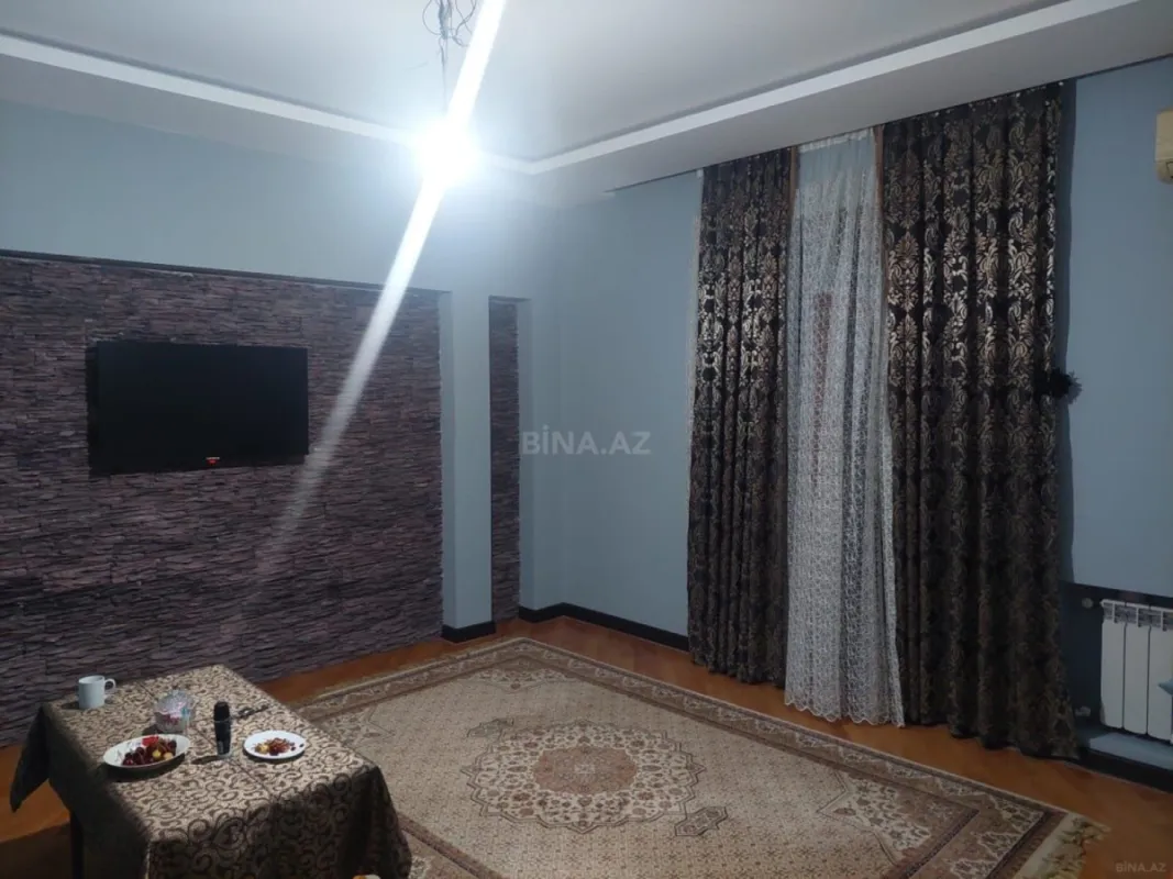 Kirayə verilir 2 otaqlı mənzil 75 m²