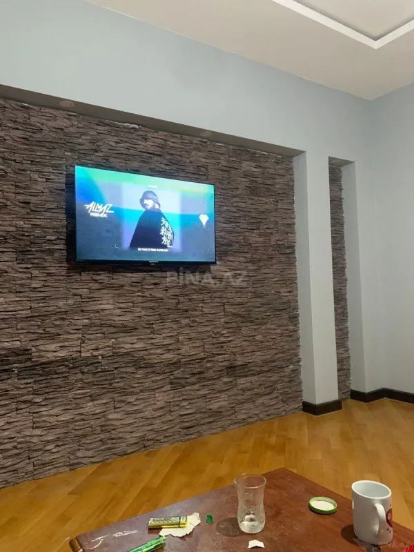 Kirayə verilir 2 otaqlı mənzil 75 m²