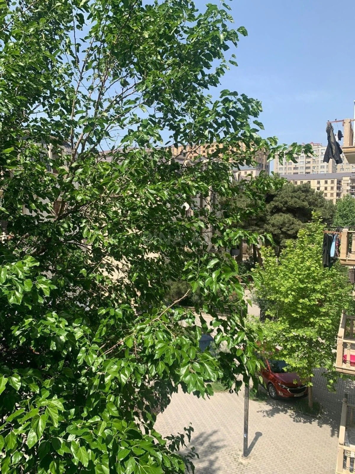 Kirayə verilir 2 otaqlı mənzil 75 m²