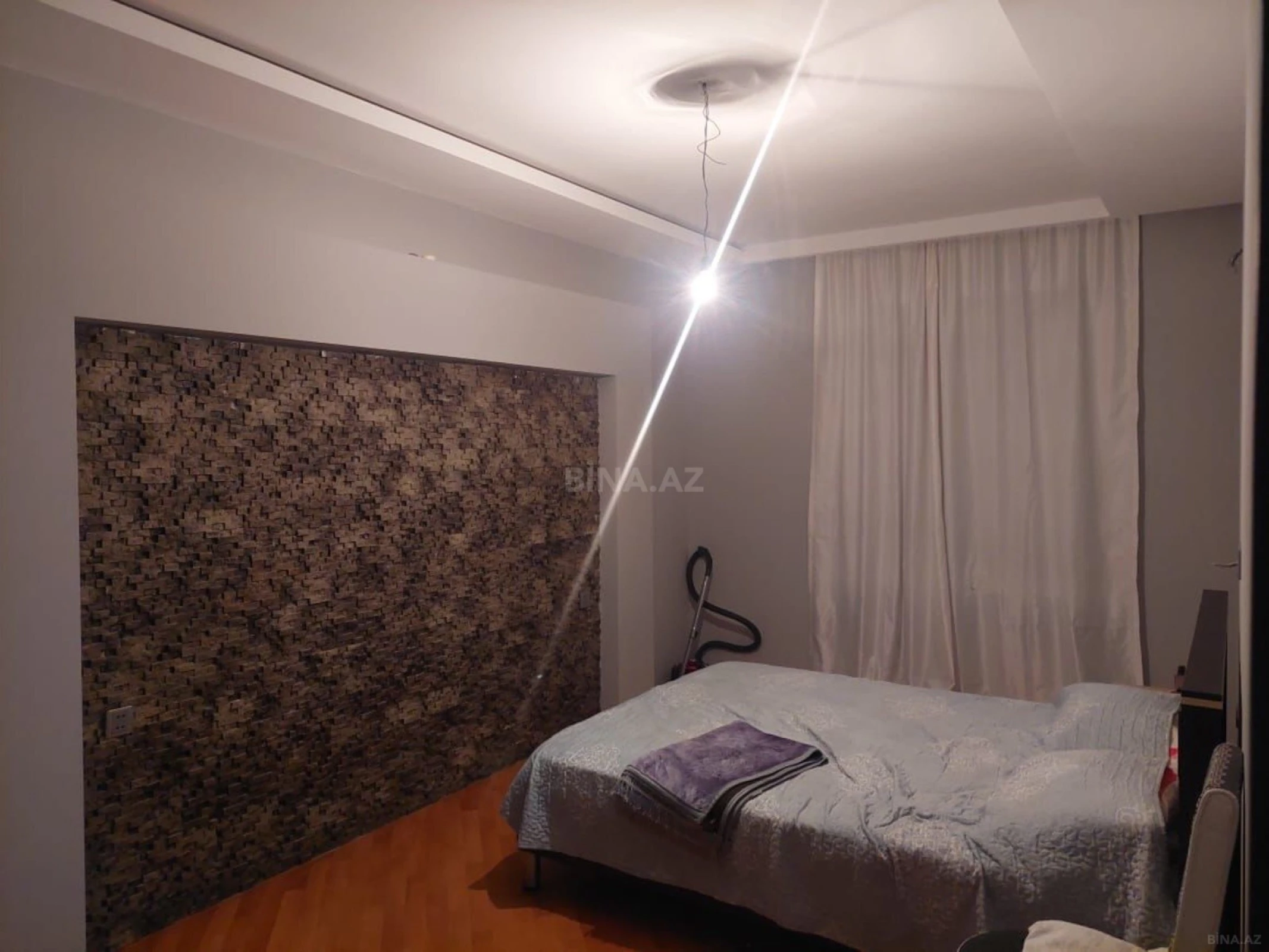 Kirayə verilir 2 otaqlı mənzil 75 m²