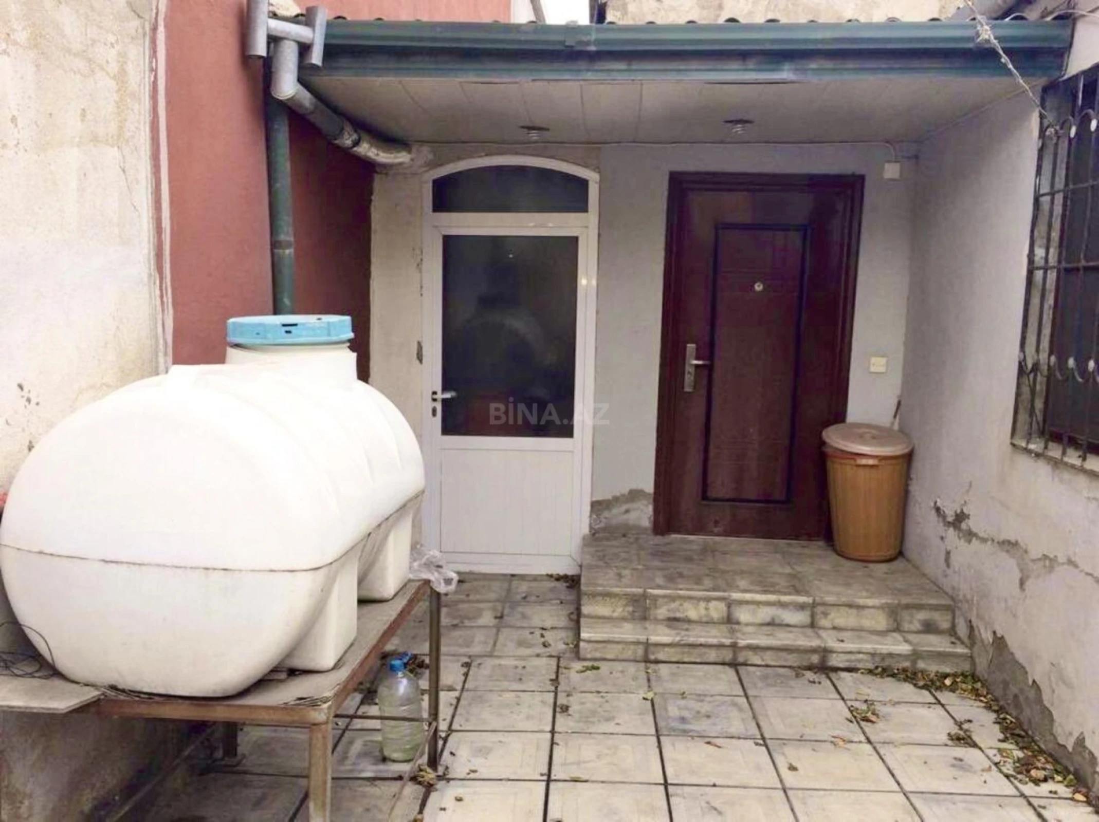 Satılır 5 otaqlı həyət evi 200 m²