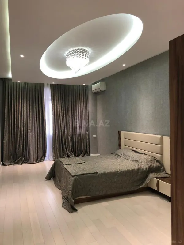 Kirayə verilir 4 otaqlı mənzil 200 m²
