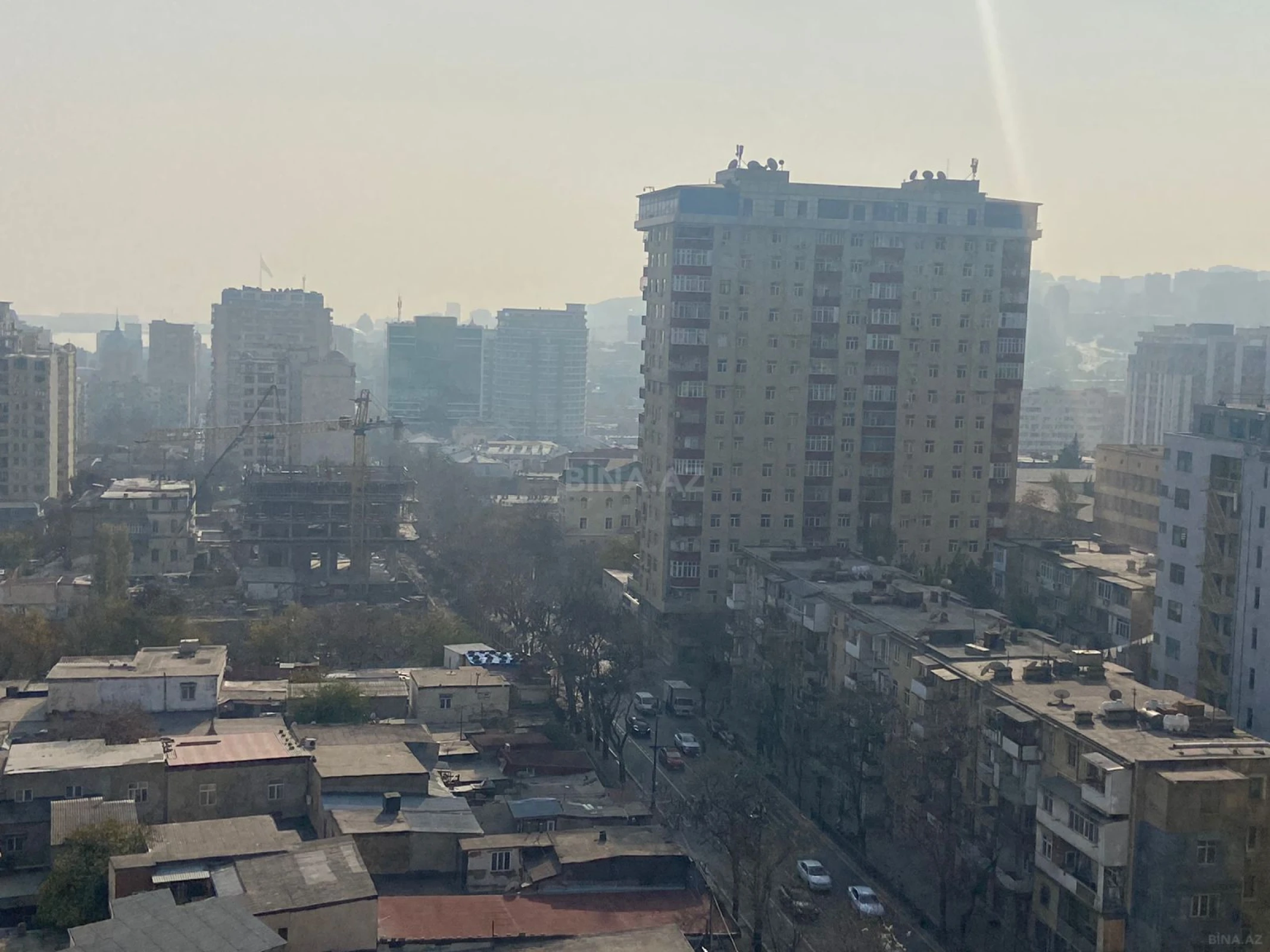 Kirayə verilir 4 otaqlı mənzil 200 m²