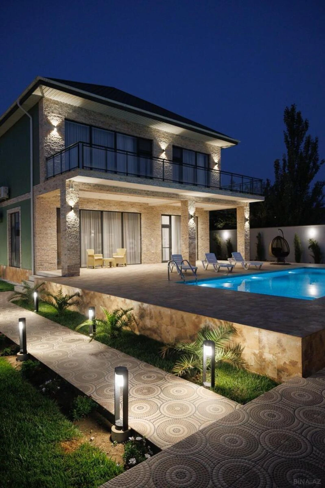 Kirayə verilir 5 otaqlı həyət evi 300 m²