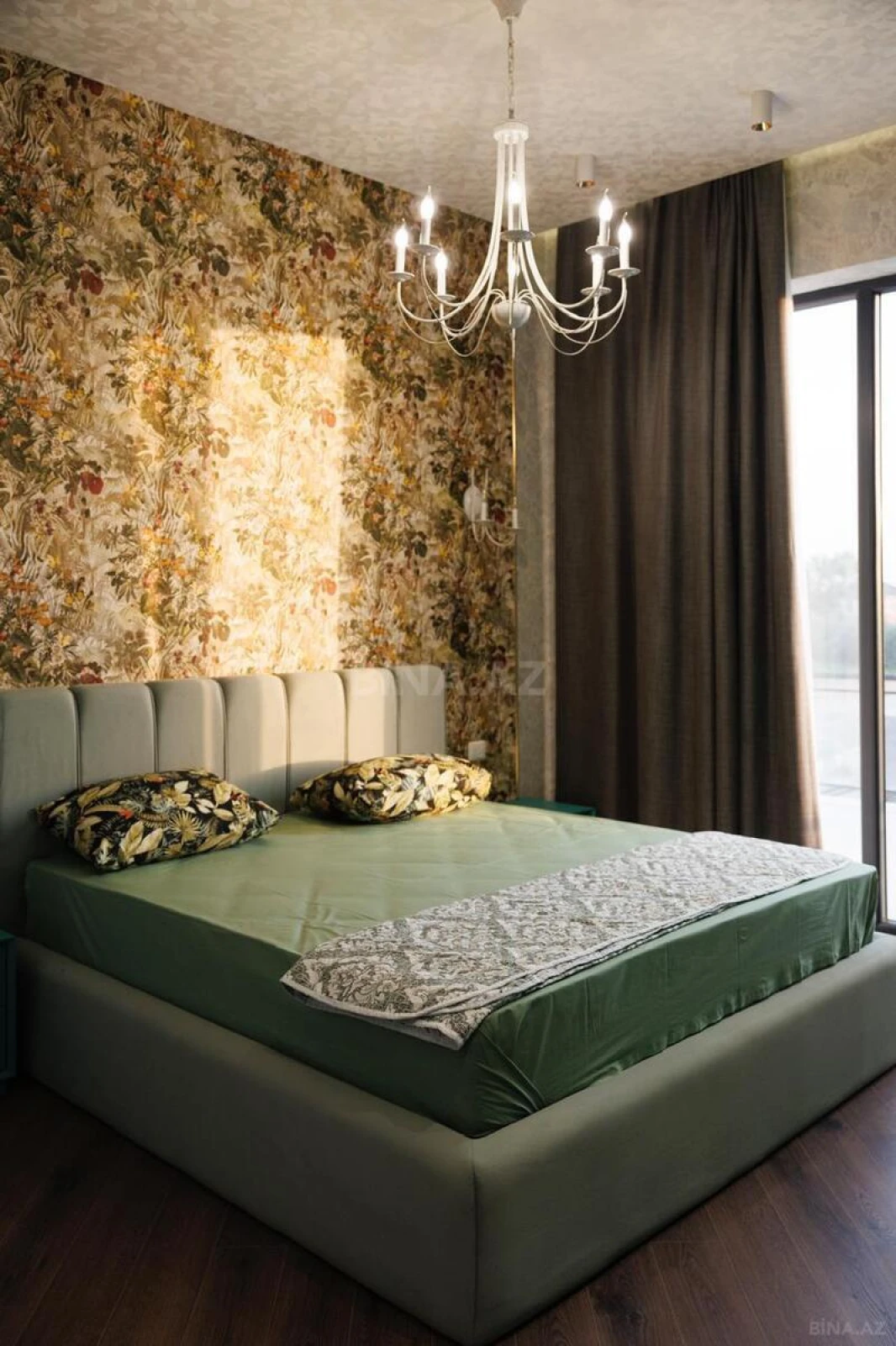 Kirayə verilir 5 otaqlı həyət evi 300 m²