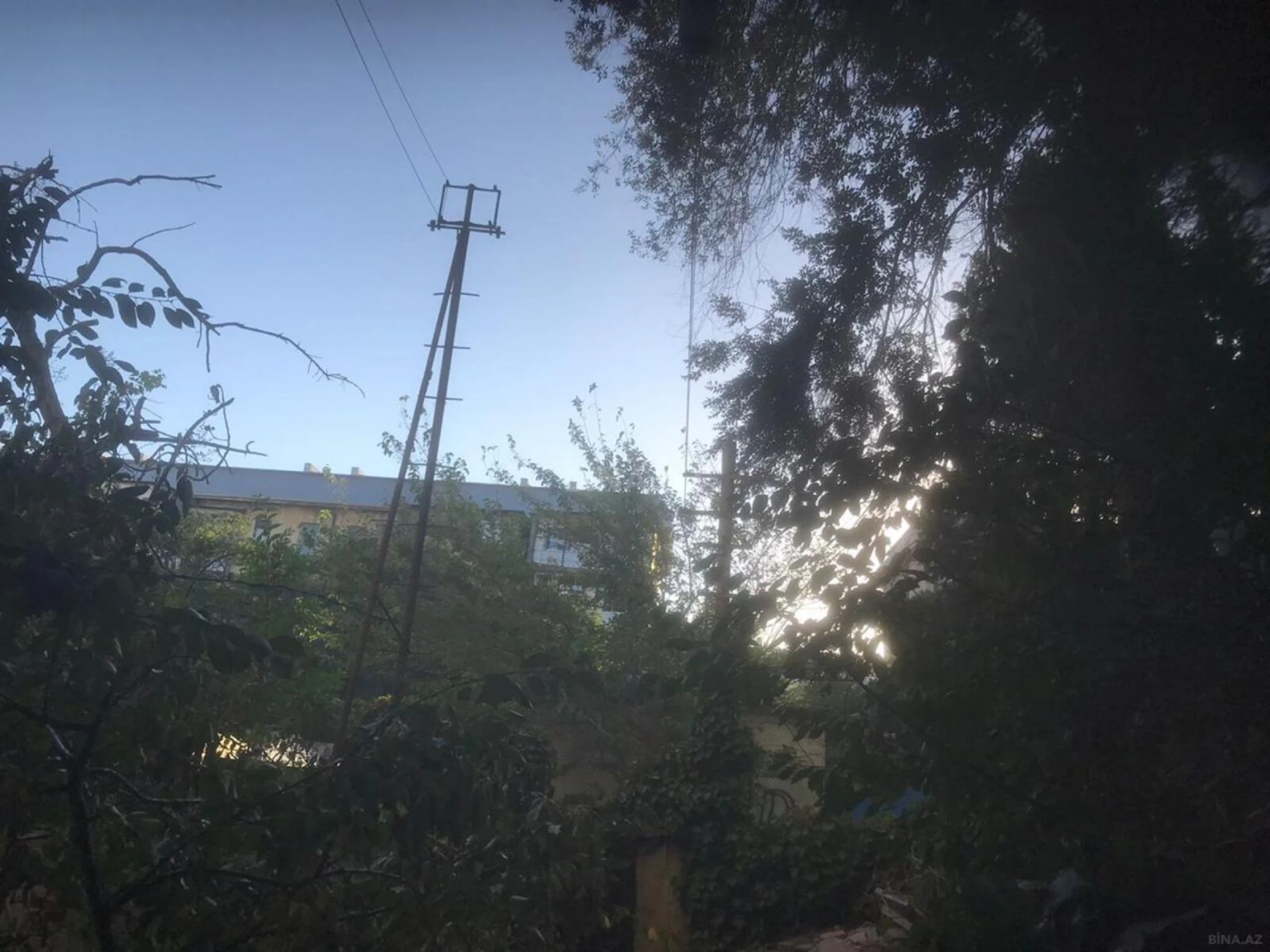 Satılır 4 otaqlı mənzil 95 m²