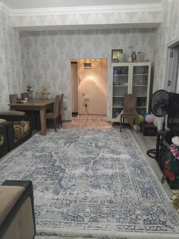 Satılır 2 otaqlı mənzil 60 m²