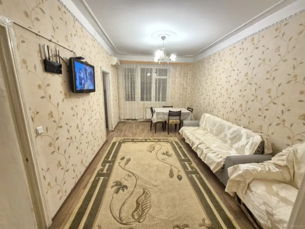 Kirayə verilir 2 otaqlı mənzil 60 m²