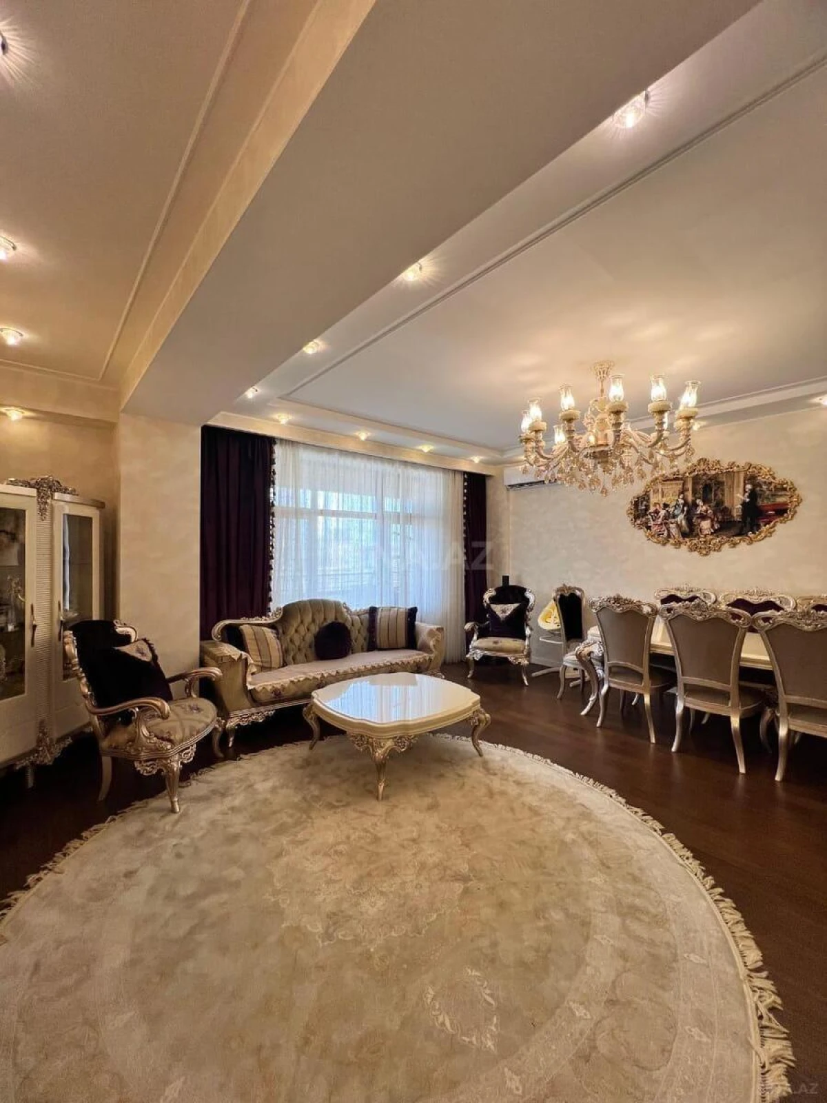 Kirayə verilir 3 otaqlı mənzil 161 m²