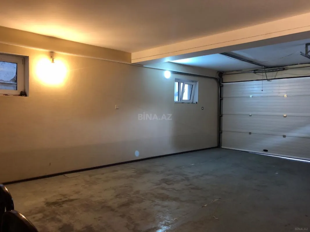 Satılır 6 otaqlı həyət evi 450 m²