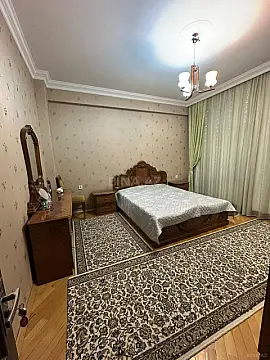 Satılır 3 otaqlı mənzil 125 m²
