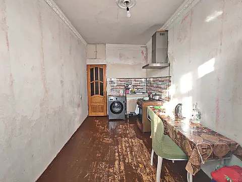 Satılır 2 otaqlı mənzil 64 m²