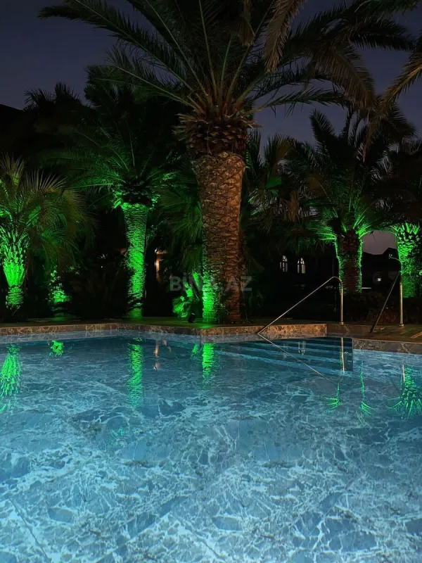 Kirayə verilir 7 otaqlı həyət evi 360 m²