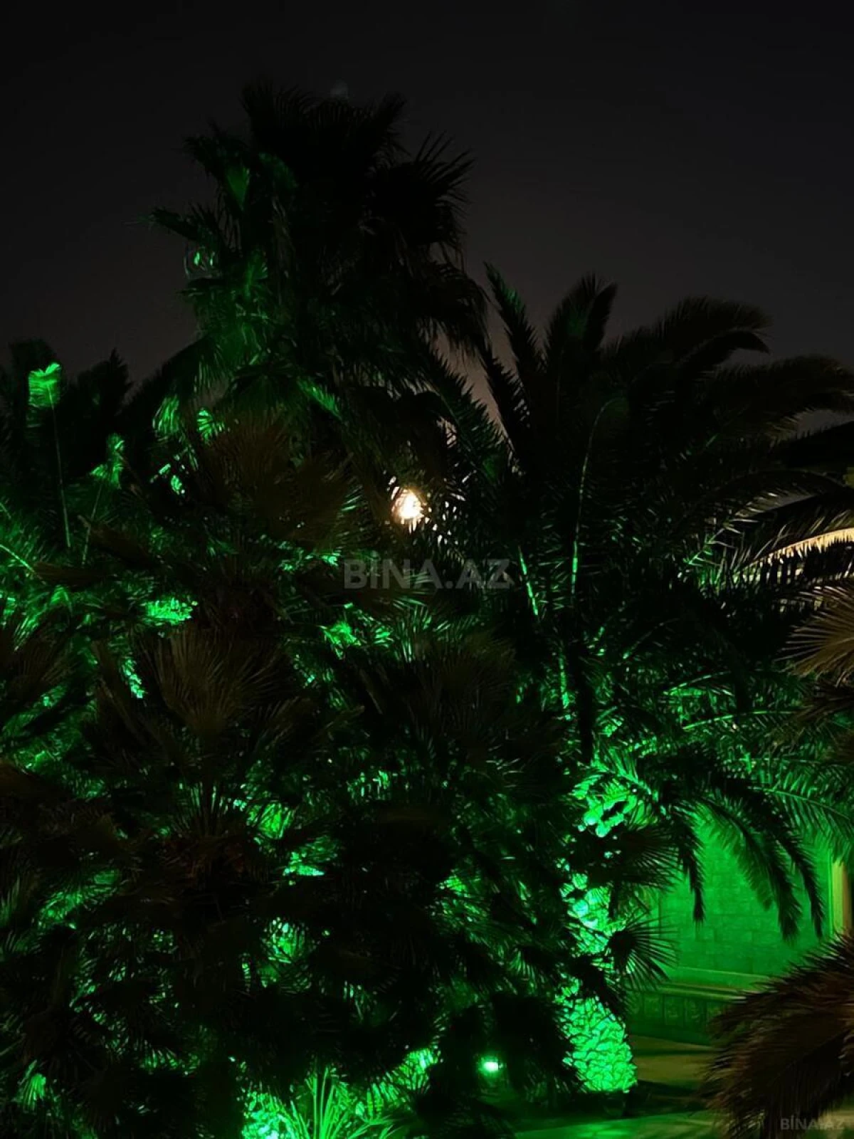 Kirayə verilir 7 otaqlı həyət evi 360 m²