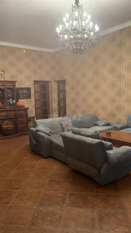 Kirayə verilir 7 otaqlı həyət evi 360 m²