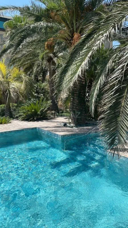 Kirayə verilir 7 otaqlı həyət evi 360 m²