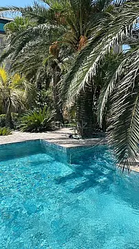 Kirayə verilir 7 otaqlı həyət evi 360 m²