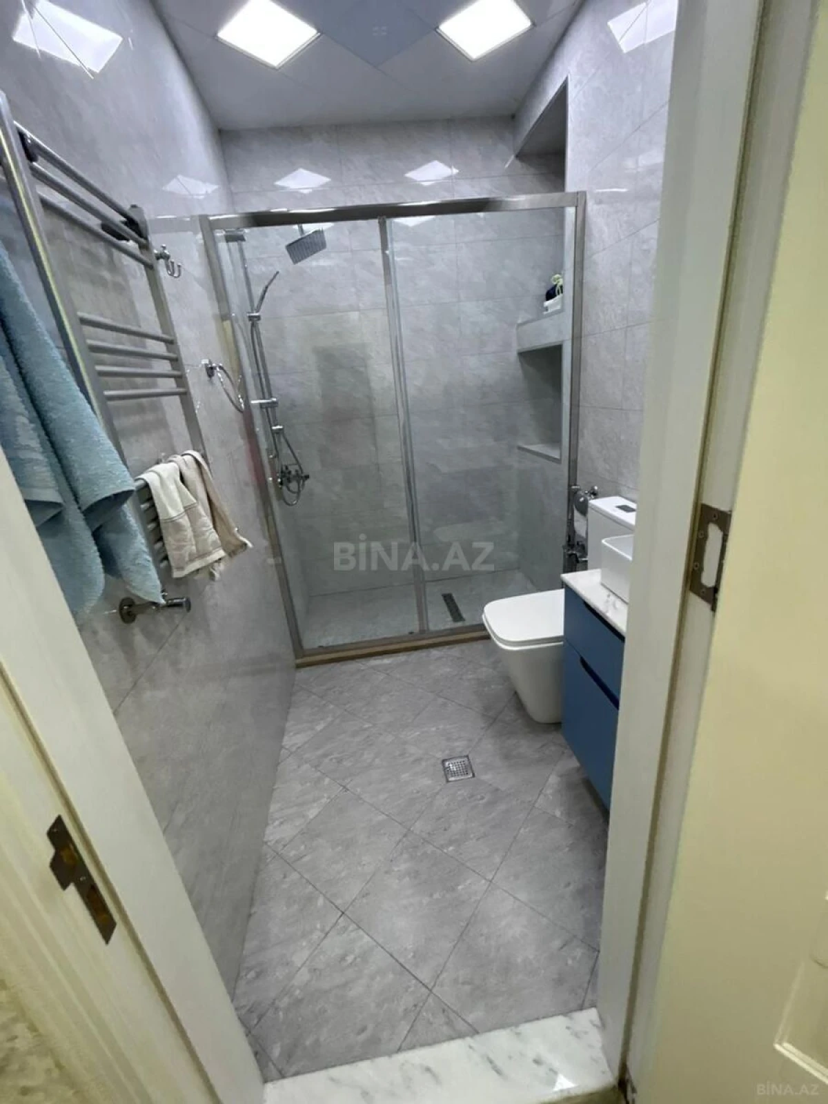 Satılır 3 otaqlı mənzil 116 m²