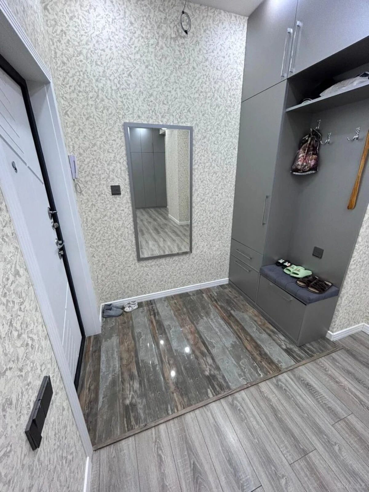 Satılır 3 otaqlı mənzil 116 m²