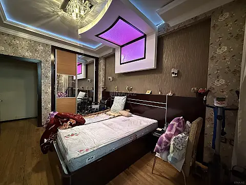 Satılır 2 otaqlı mənzil 92 m²