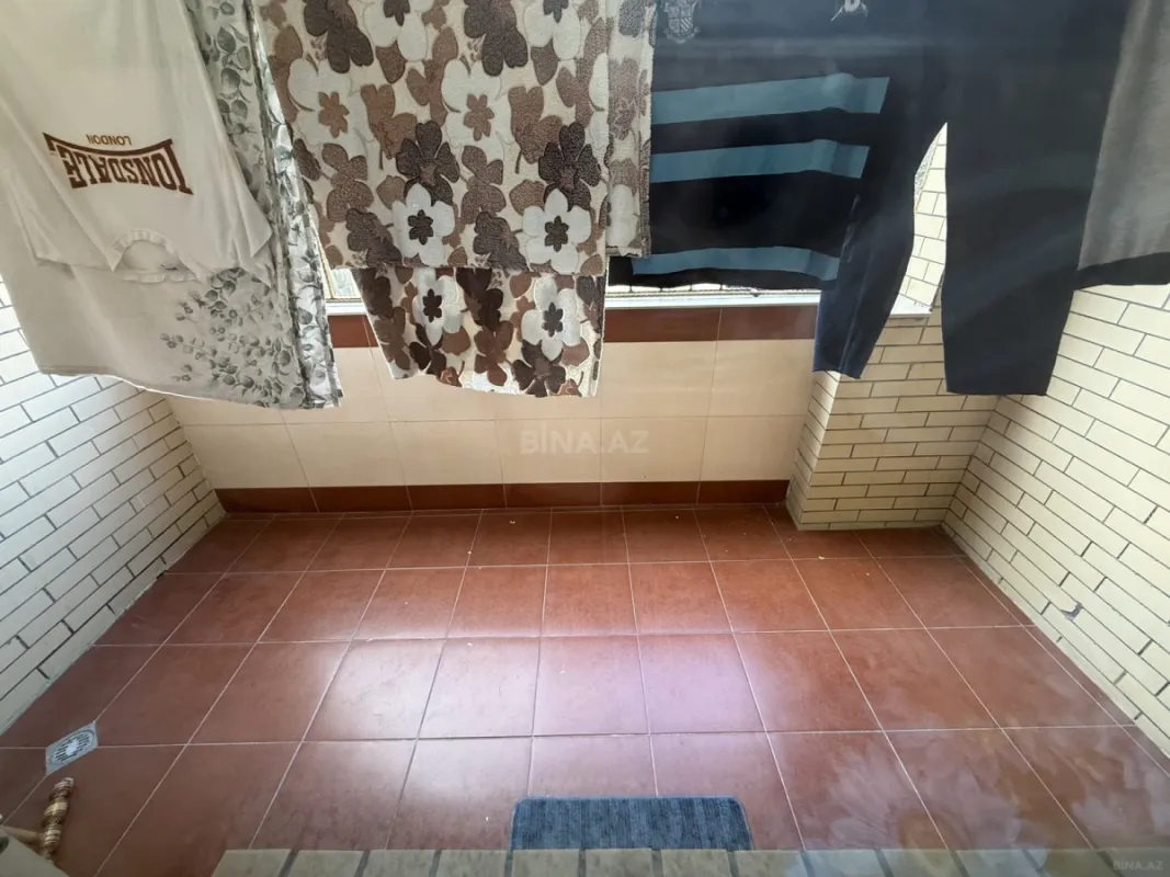 Satılır 2 otaqlı mənzil 92 m²