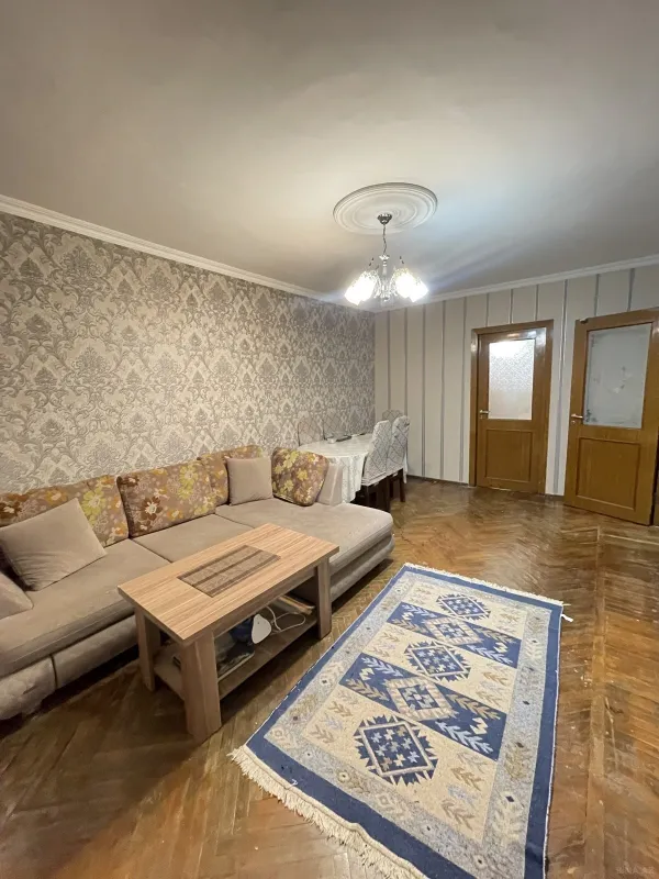 Satılır 3 otaqlı mənzil 63 m²