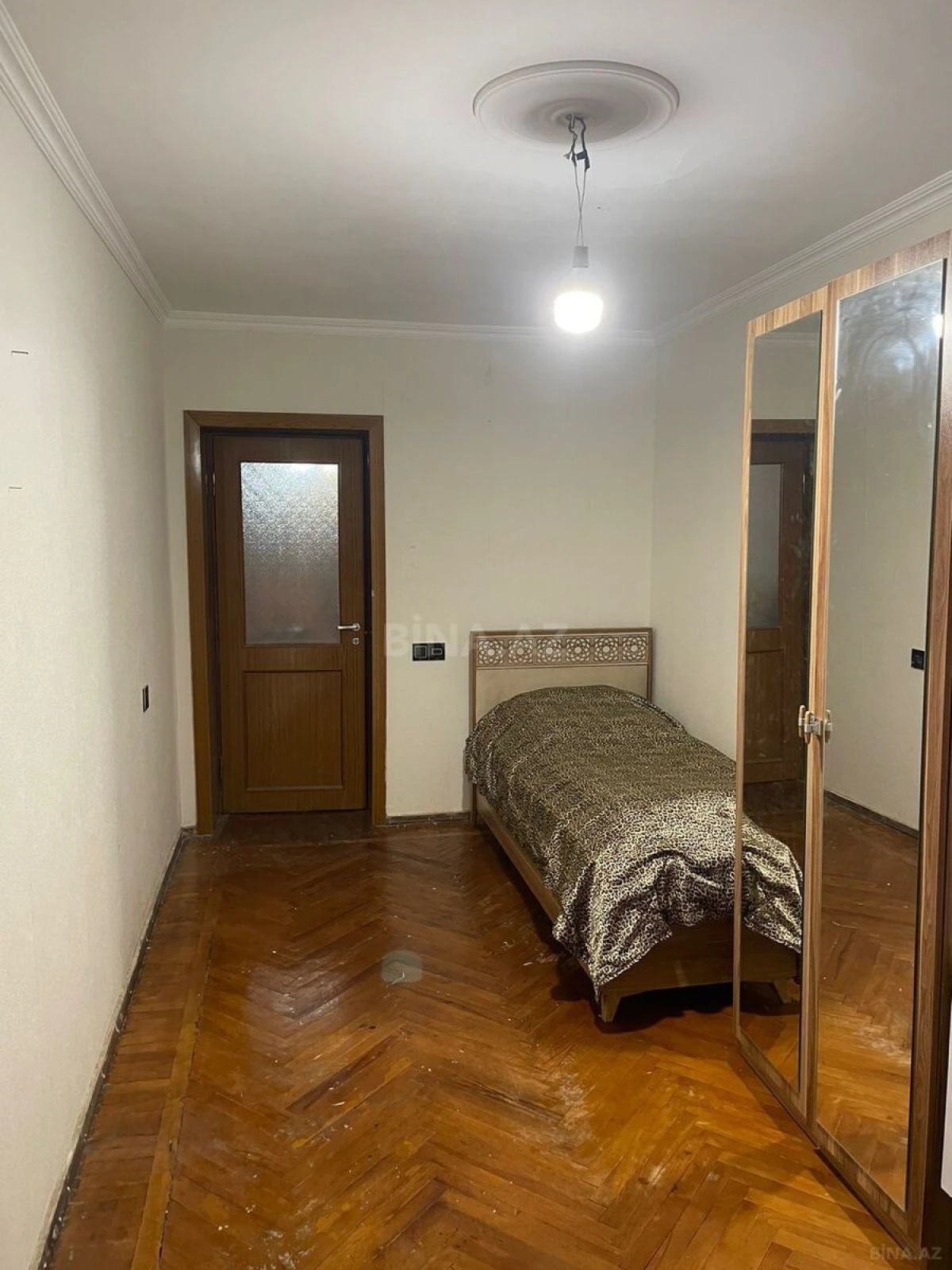 Satılır 3 otaqlı mənzil 63 m²