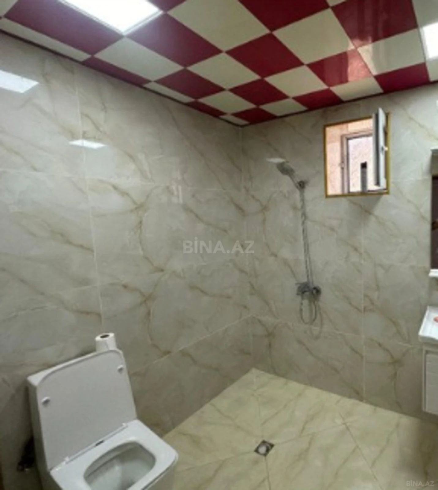 Kirayə verilir 6 otaqlı həyət evi 160 m²