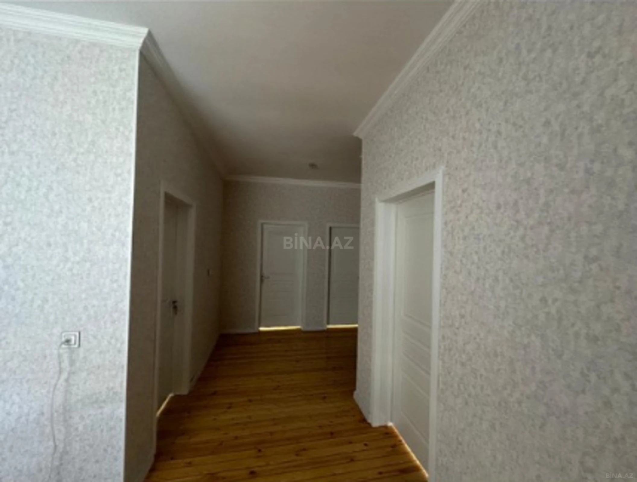 Kirayə verilir 6 otaqlı həyət evi 160 m²