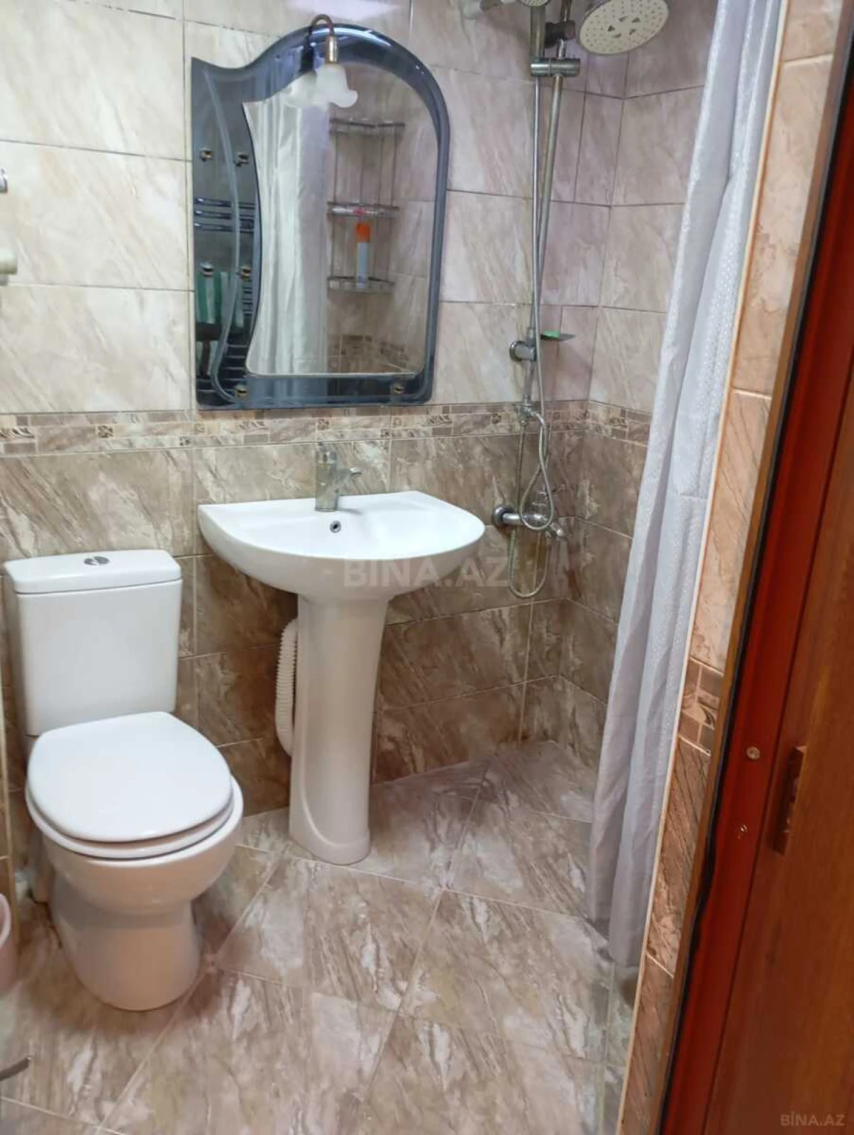 Satılır 1 otaqlı mənzil 45 m²