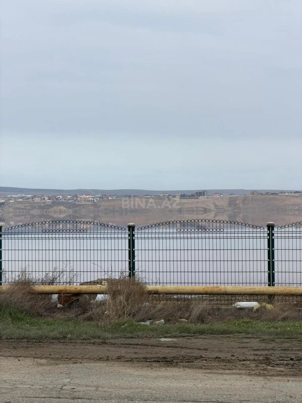 Satılır 3 otaqlı həyət evi 180 m²