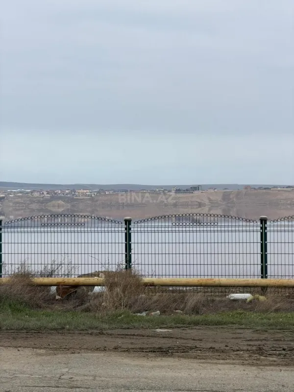 Satılır 3 otaqlı həyət evi 180 m²