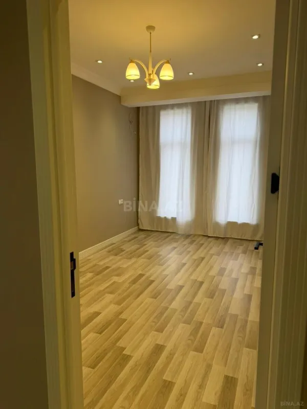 Satılır 3 otaqlı həyət evi 180 m²
