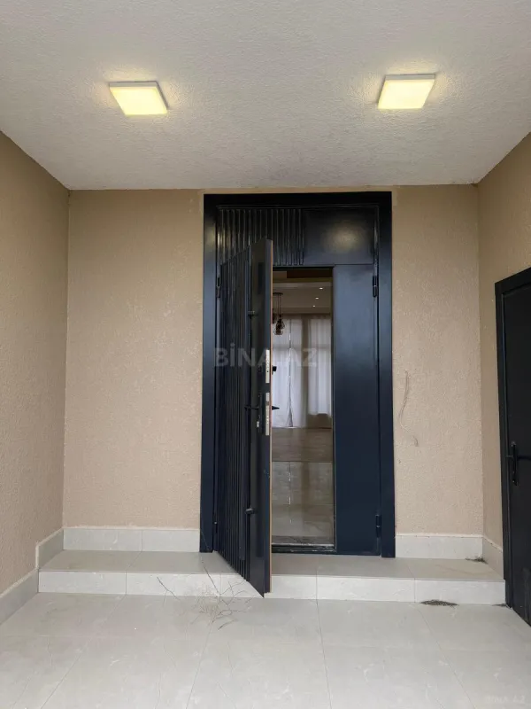 Satılır 3 otaqlı həyət evi 180 m²